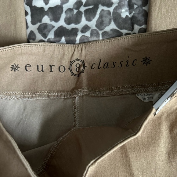 NWT Euro Classic denim, rhinestone cut out ankle Sz 8 - Picture 4 of 8